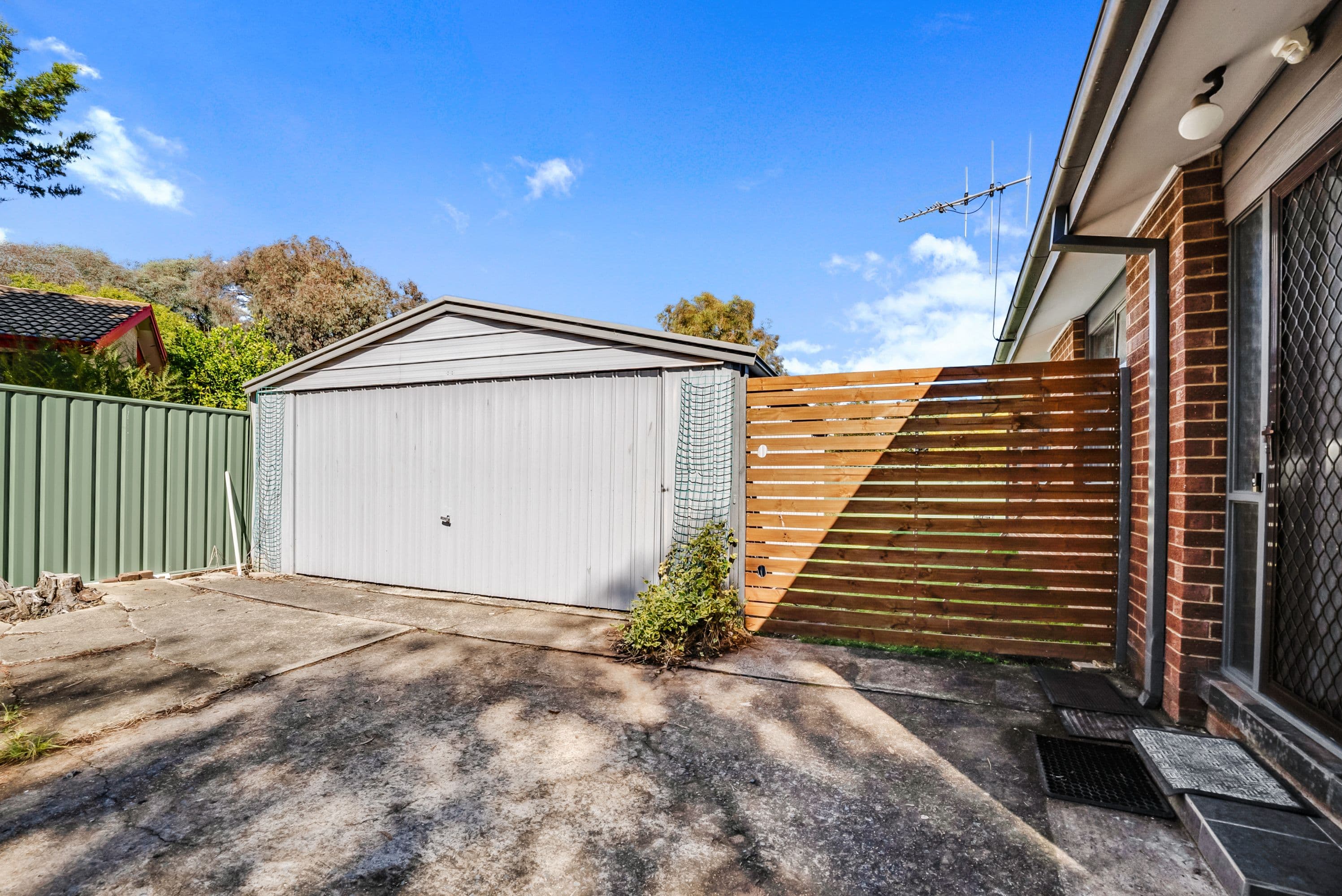 10 Landale Place, Charnwood ACT 2615, Charnwood - Thumbnail 2