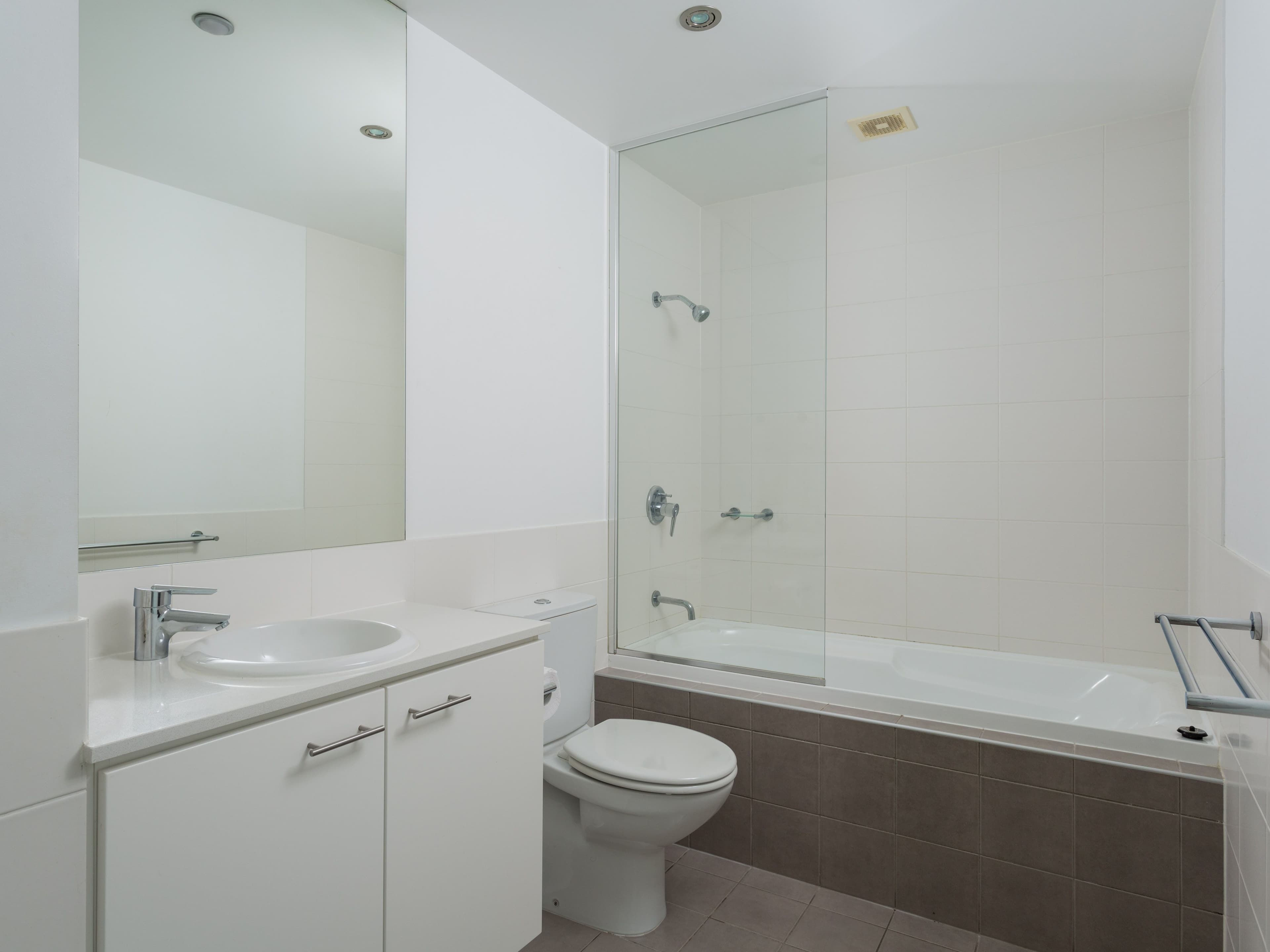 2610 'Freshwater Point' 33 T E Peters Drive, Broadbeach Waters QLD 4218, Broadbeach Waters - Thumbnail 8