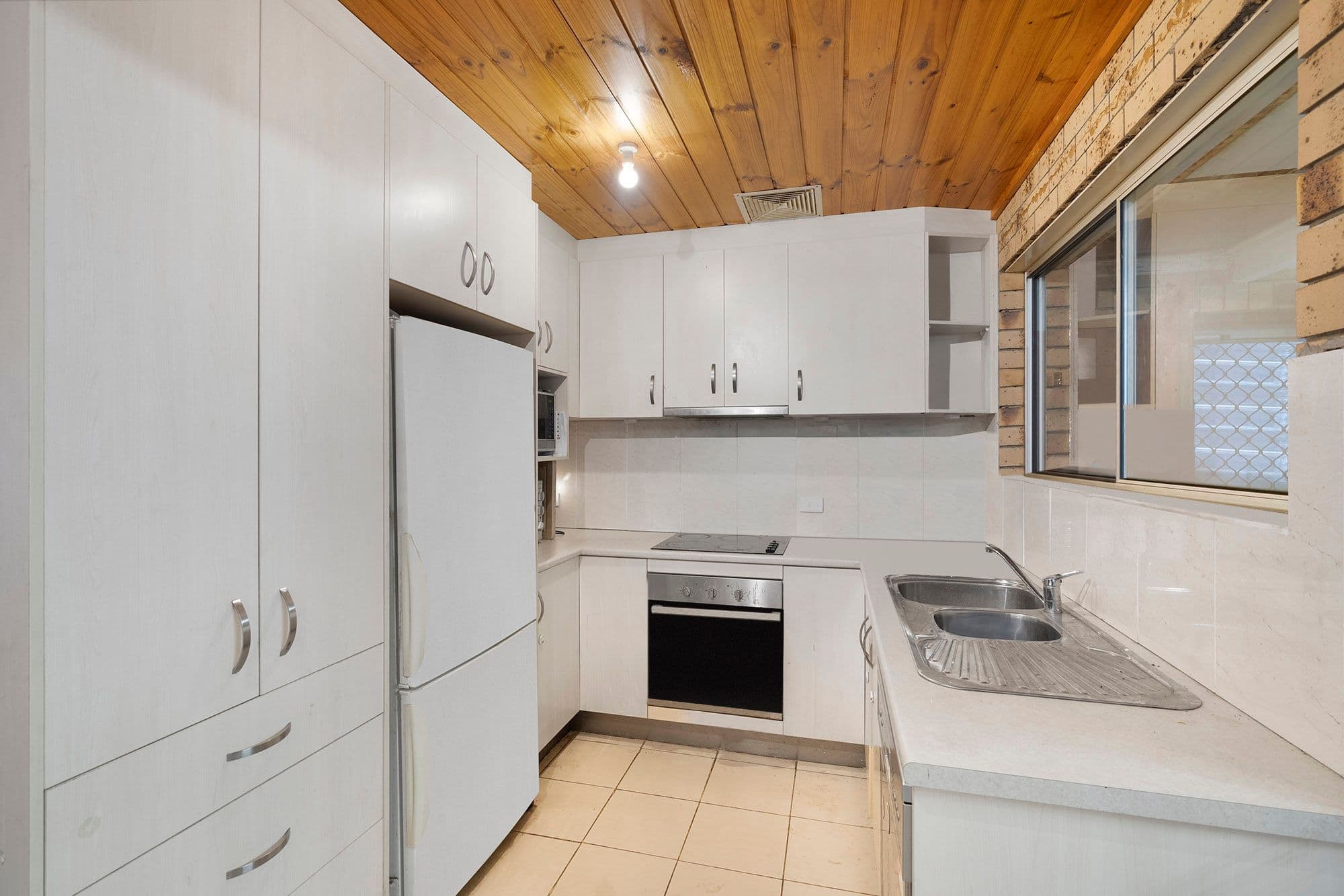 14 Taplow Street, Waterford West QLD 4133, Waterford West - Thumbnail 2
