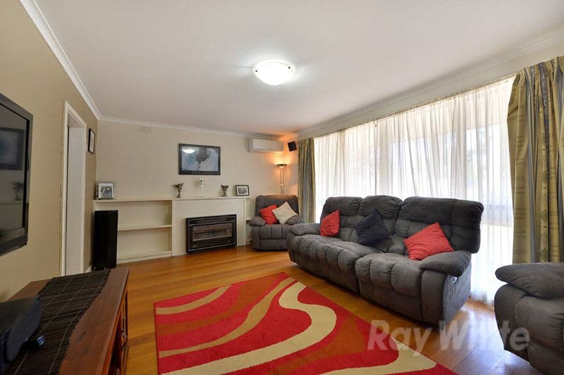 20 Denver Crescent, ROWVILLE VIC 3178, Rowville - Thumbnail 2