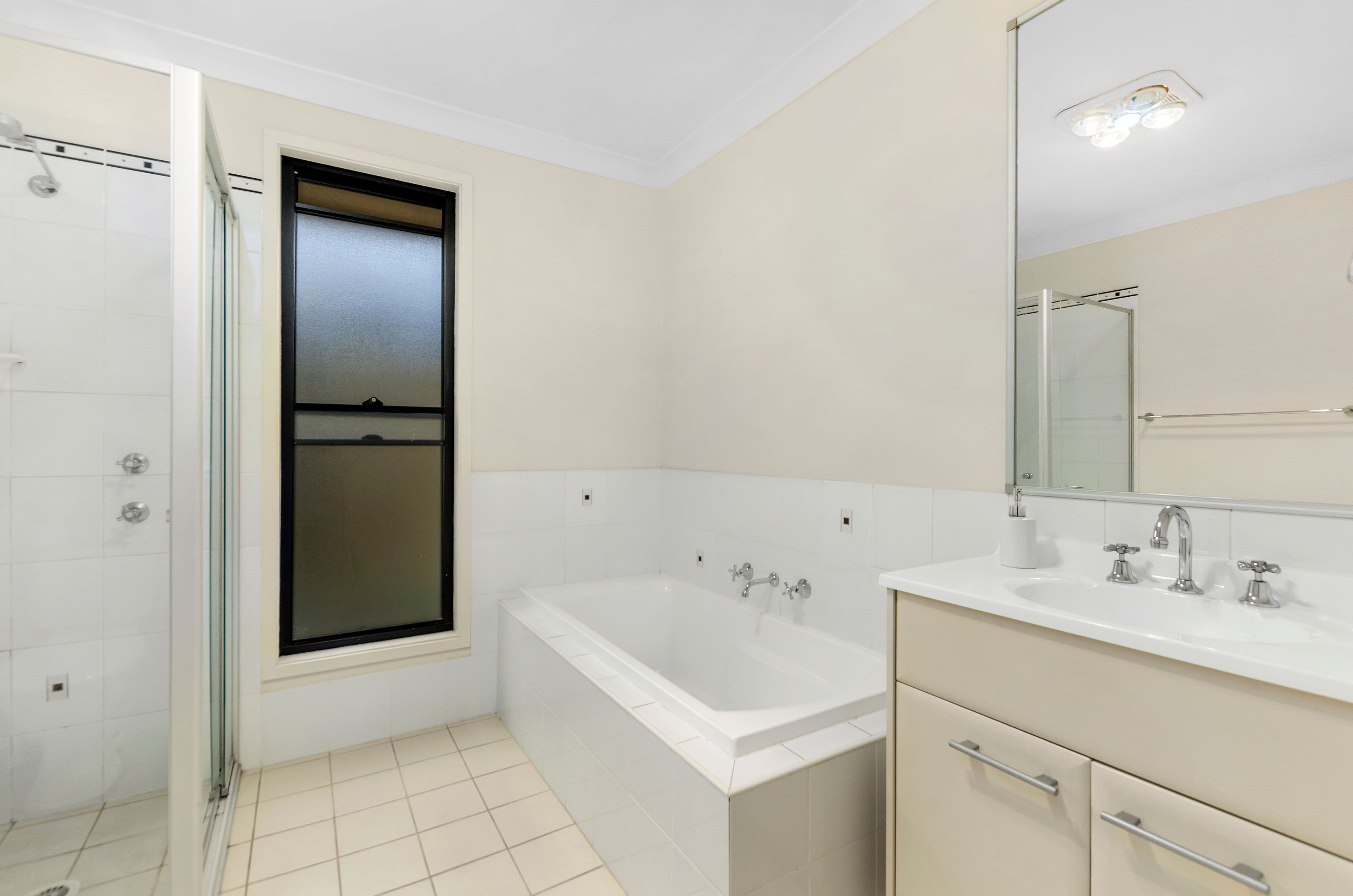 10 Laura Street, Hill Top - Thumbnail 2