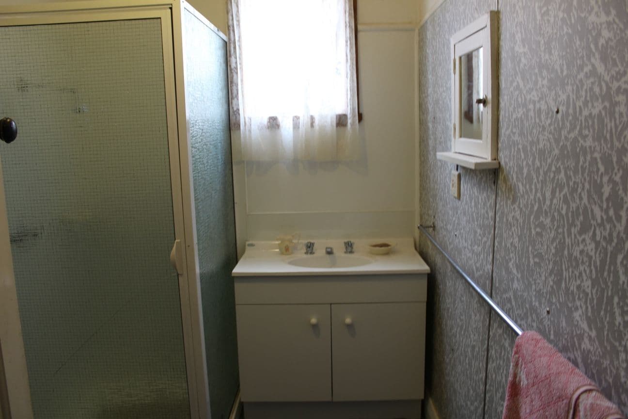 7 Victoria Street, Hamilton VIC 3300, Hamilton - Thumbnail 4