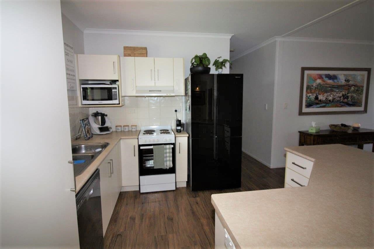 25 Estate Avenue, Toll QLD 4820, Toll - Thumbnail 2