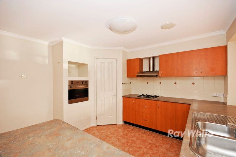 4 Noel Court, WANTIRNA SOUTH VIC 3152, Wantirna South - Thumbnail 2