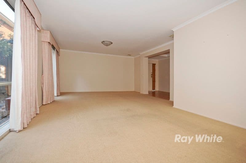 4 Noel Court, WANTIRNA SOUTH VIC 3152, Wantirna South - Thumbnail 6