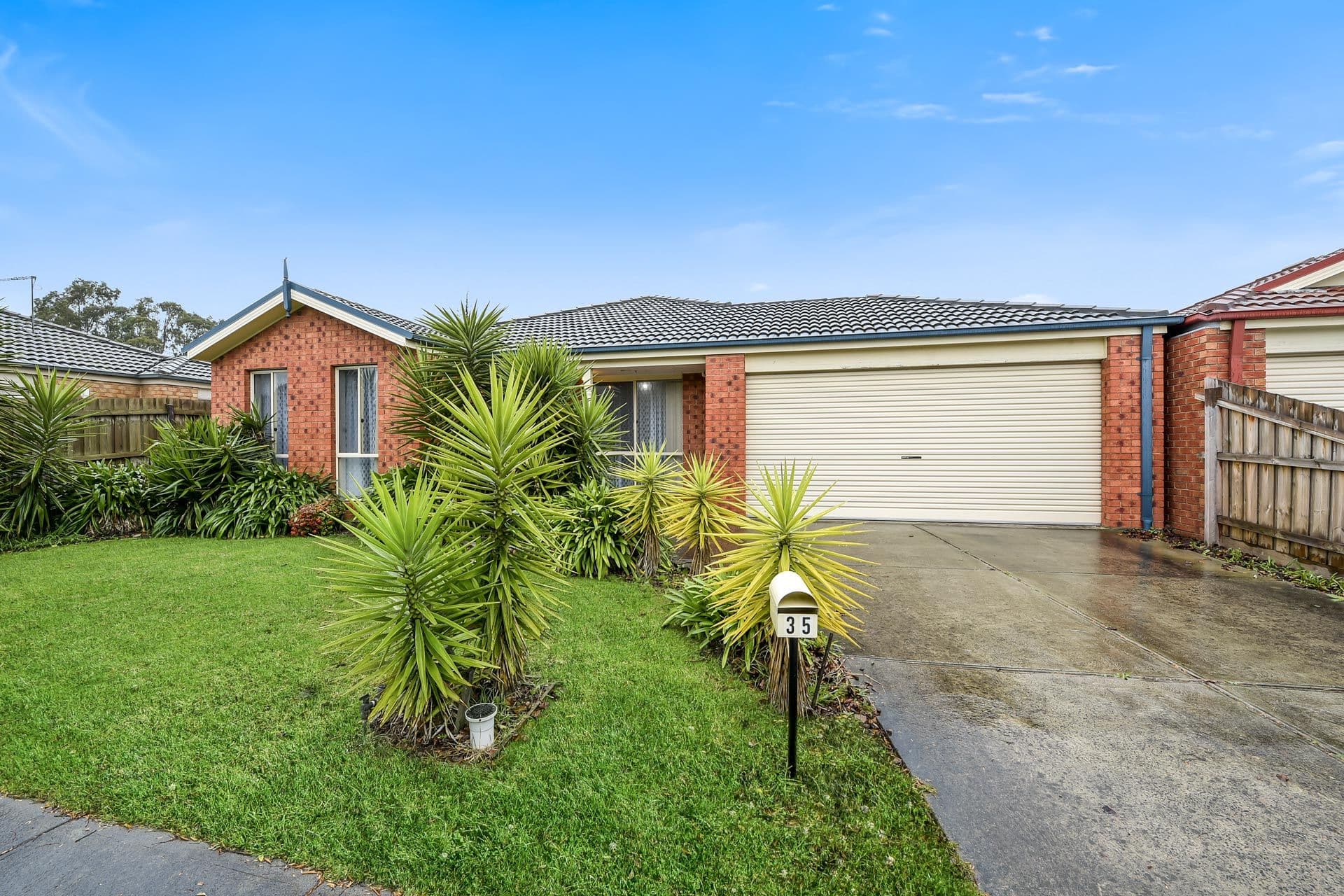 35 Sing Crescent, Berwick VIC 3806, Berwick - Thumbnail 2