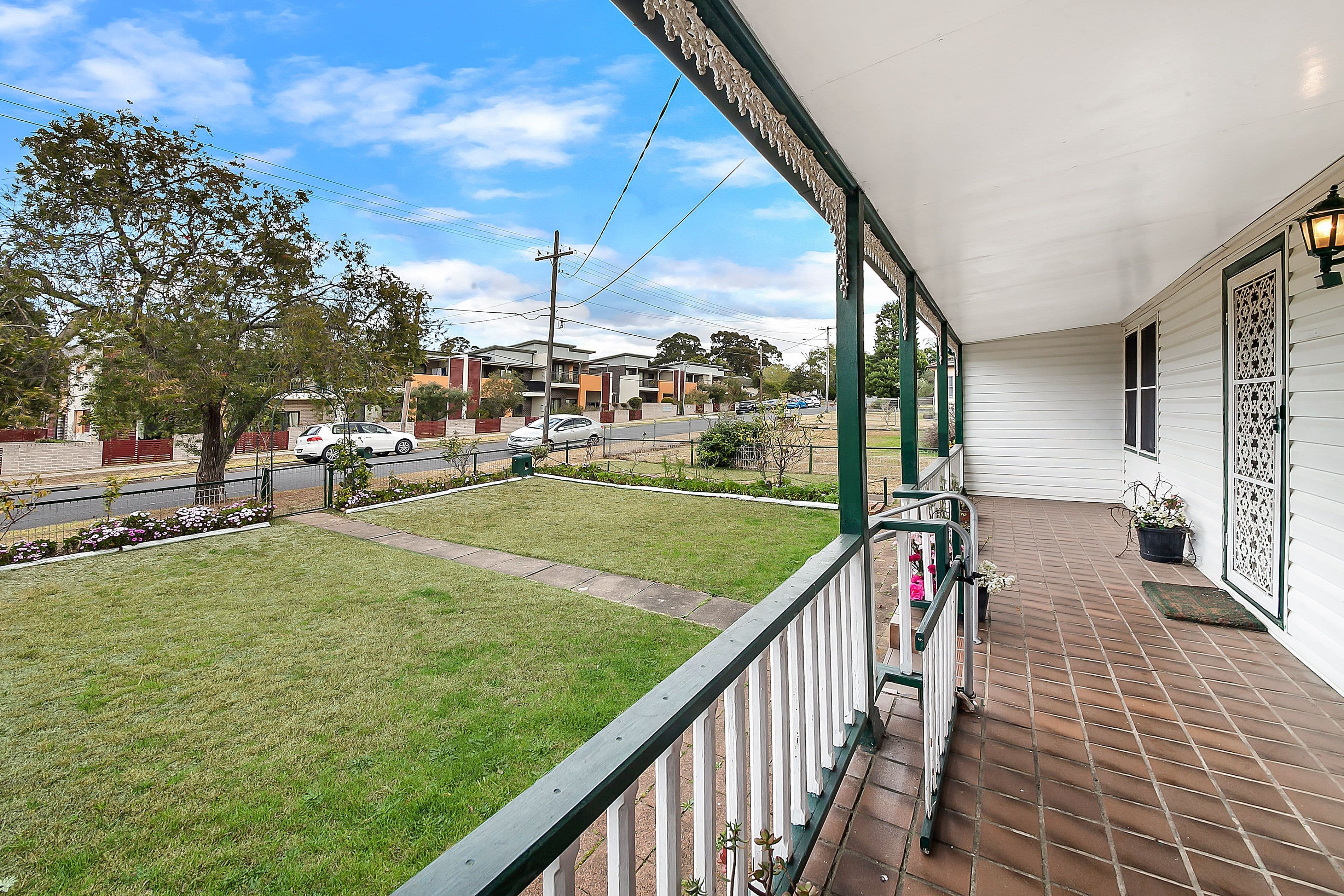 8 Glenview Avenue, Revesby - Thumbnail 3