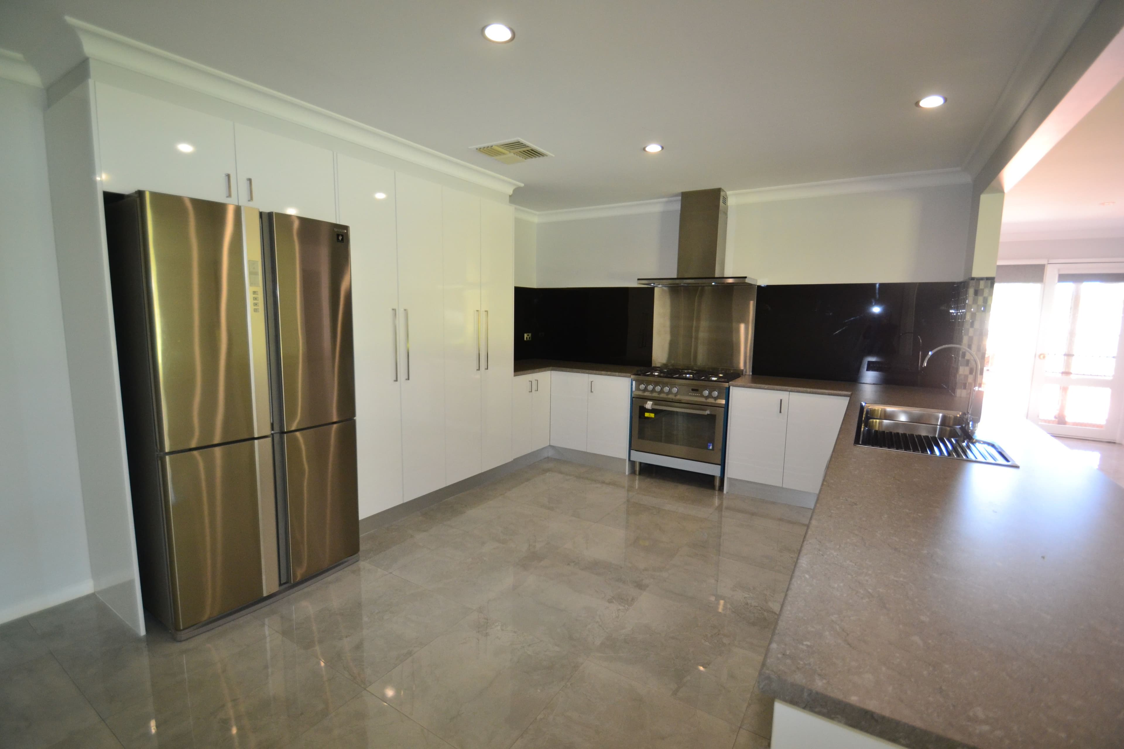 6 Dempsey Road, Seymour VIC 3660, Seymour - Thumbnail 3