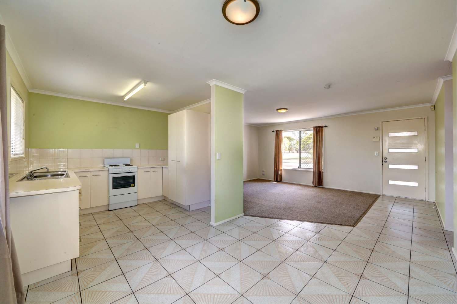 15 Paradise Avenue, THABEBAN QLD 4670, Thabeban - Thumbnail 2