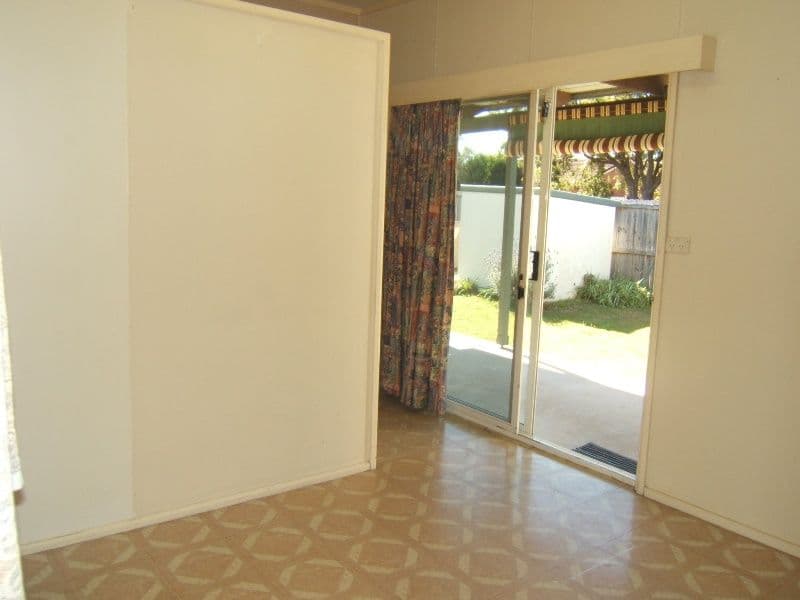 4/4 Pilot Street, Urangan, QLD, 4655, Urangan - Thumbnail 4