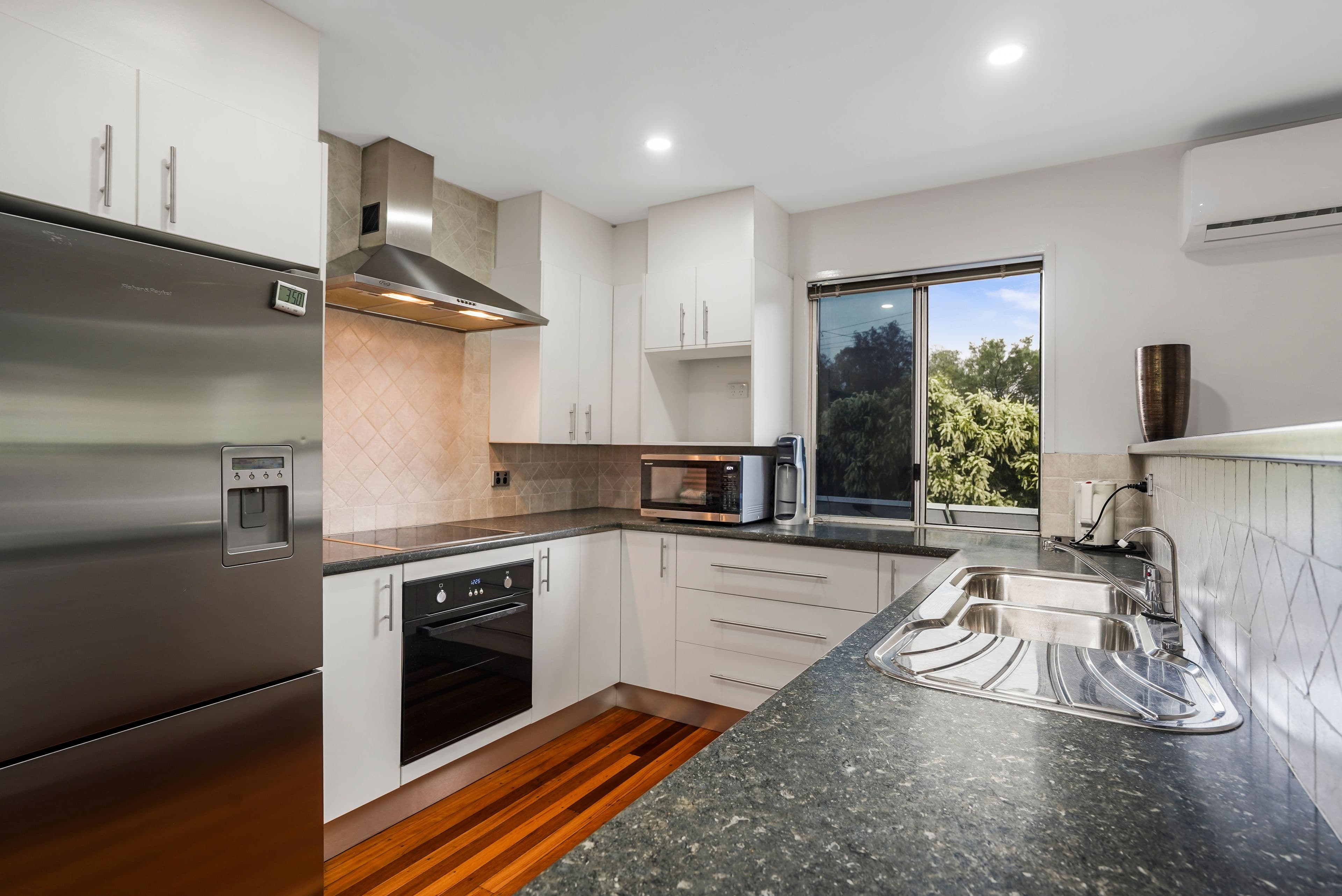 6 Riordan Street, Aspley QLD 4034, Aspley - Thumbnail 5