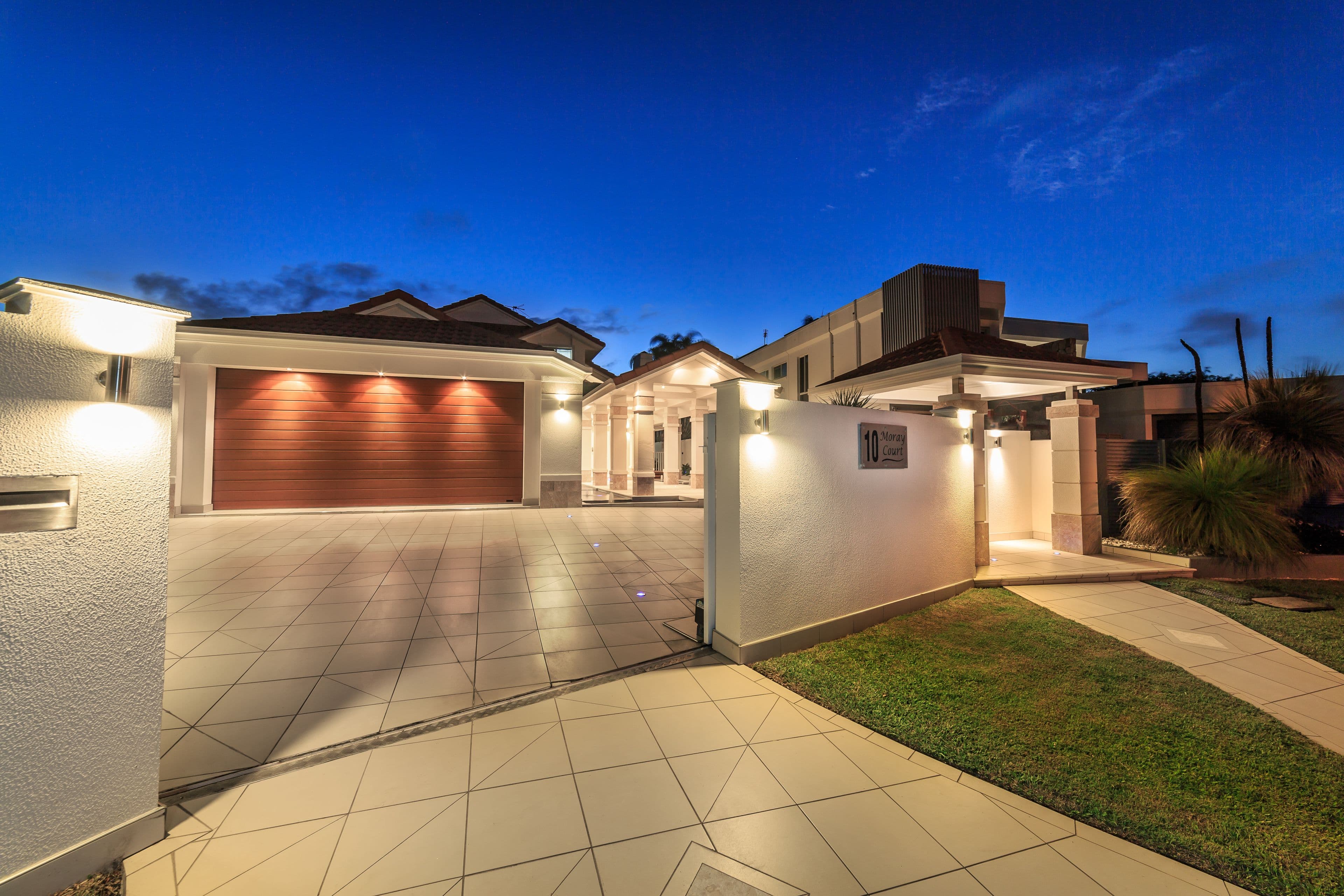 10 Moray Court, Benowa Waters QLD 4217, Benowa - Thumbnail 4
