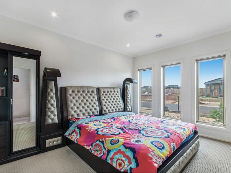 25 Clement Way, Melton South VIC 3338, Melton South - Thumbnail 7