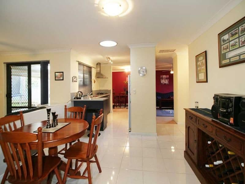 2 BAYLEY Close, GOSNELLS WA 6110, Gosnells - Thumbnail 2