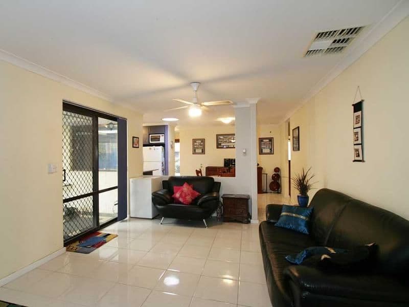 2 BAYLEY Close, GOSNELLS WA 6110, Gosnells - Thumbnail 4