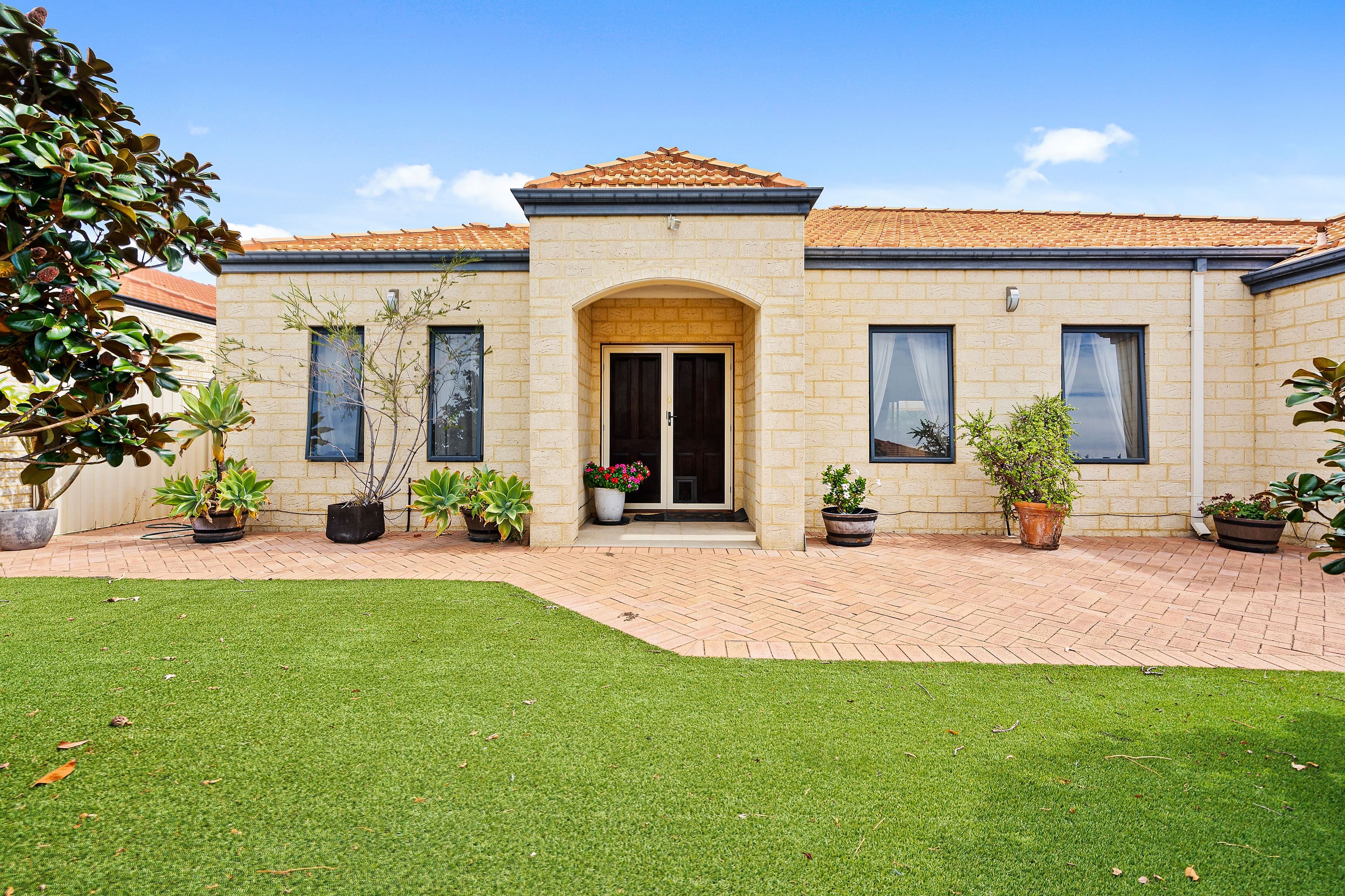17 Rossmore Drive, Madeley WA 6065, Madeley - Thumbnail 2