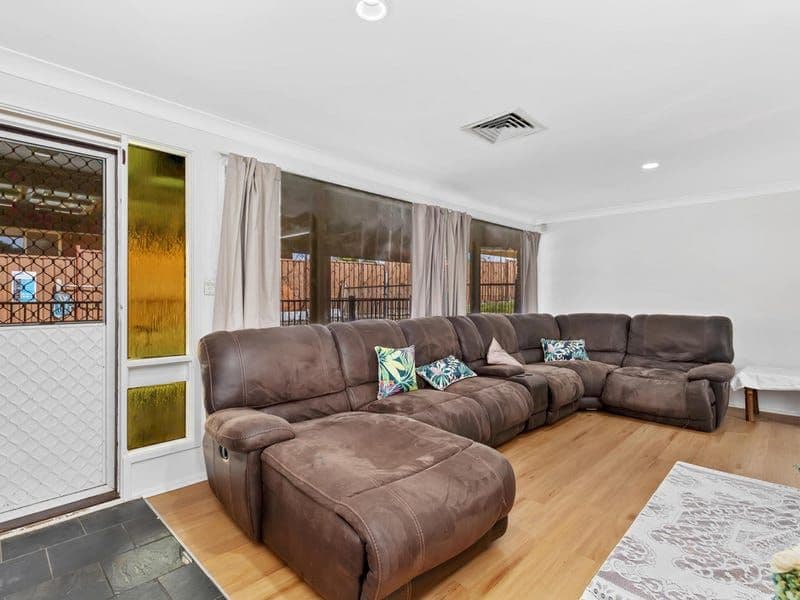 24 EXPLORERS Way, St Clair NSW 2759, St Clair - Thumbnail 2