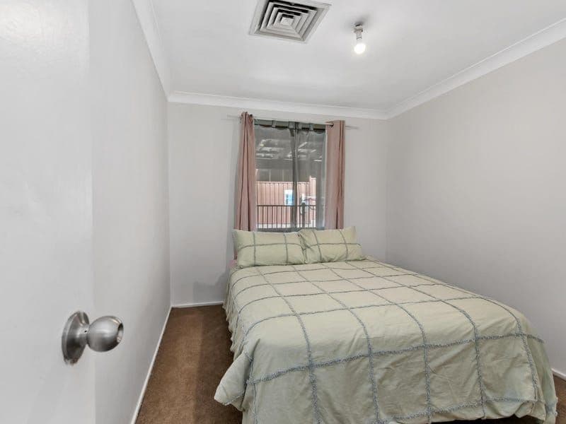 24 EXPLORERS Way, St Clair NSW 2759, St Clair - Thumbnail 5