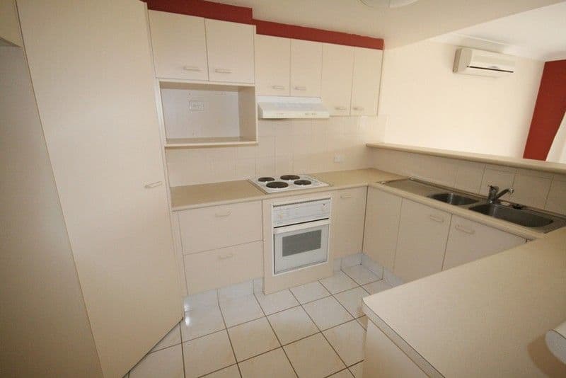 84 Cumberland Drive, VARSITY LAKES QLD 4227, Varsity Lakes - Thumbnail 6