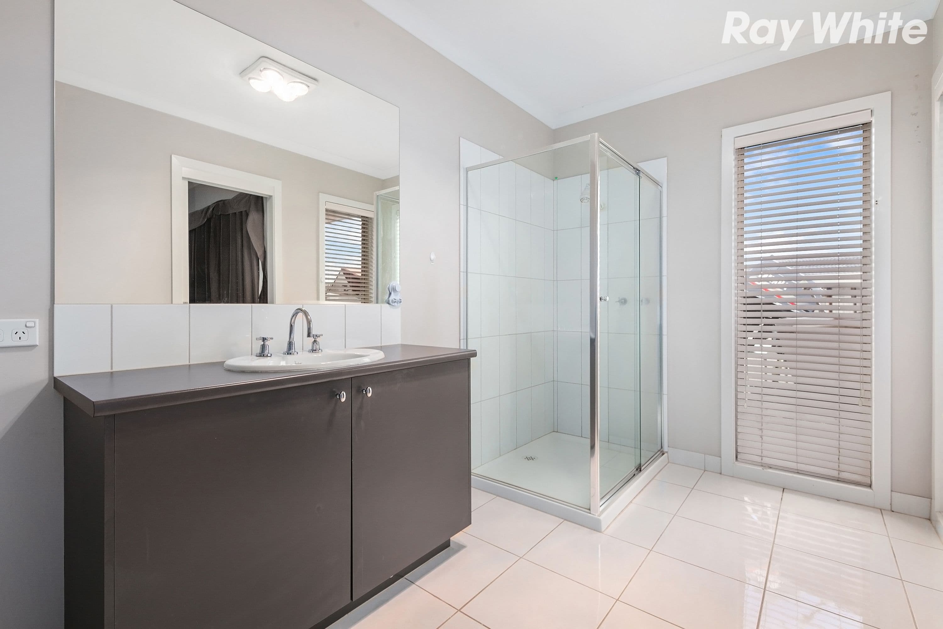 2 Ramona Way, Pakenham VIC 3810, Pakenham - Thumbnail 4