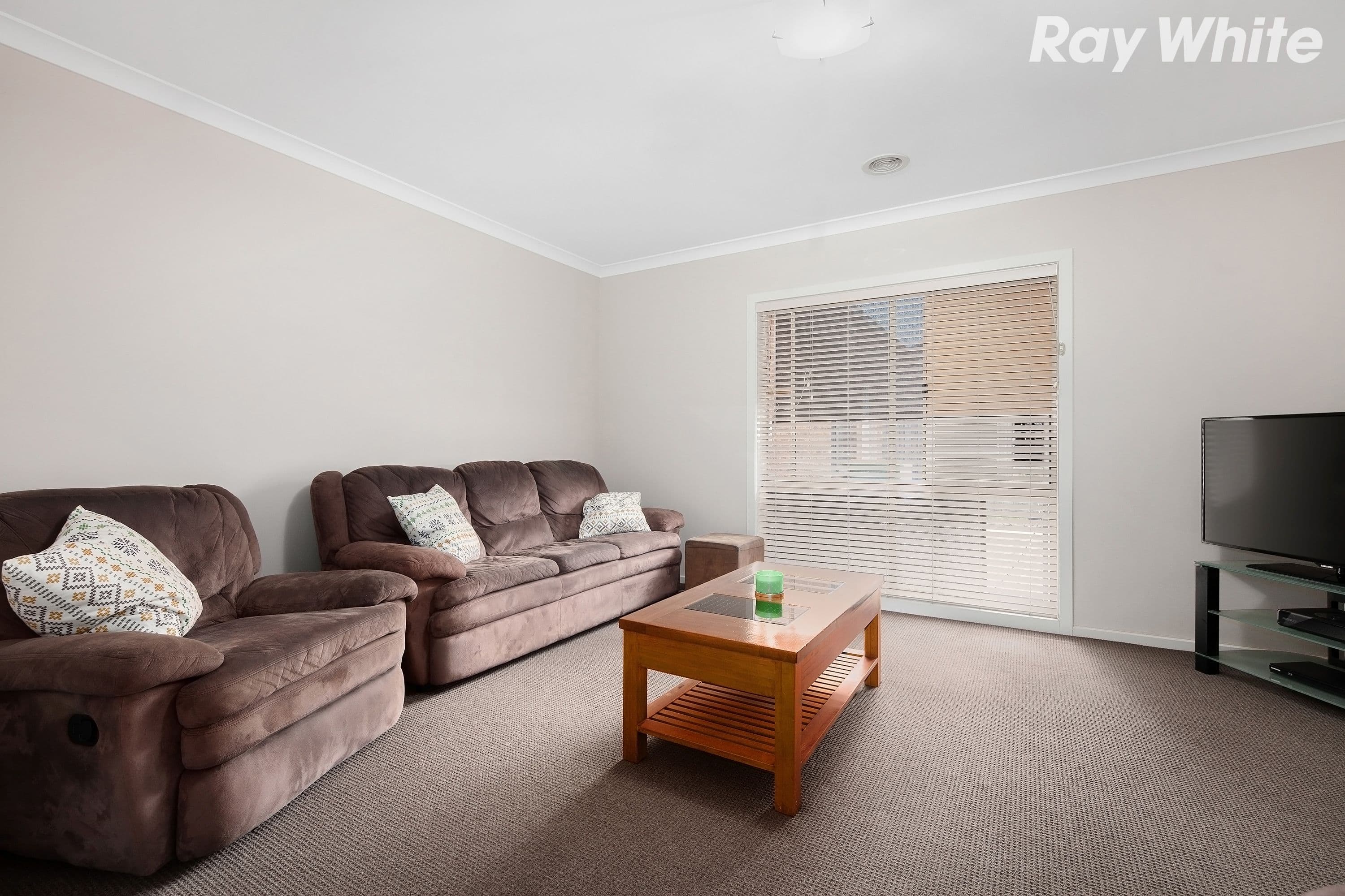 2 Ramona Way, Pakenham VIC 3810, Pakenham - Thumbnail 5