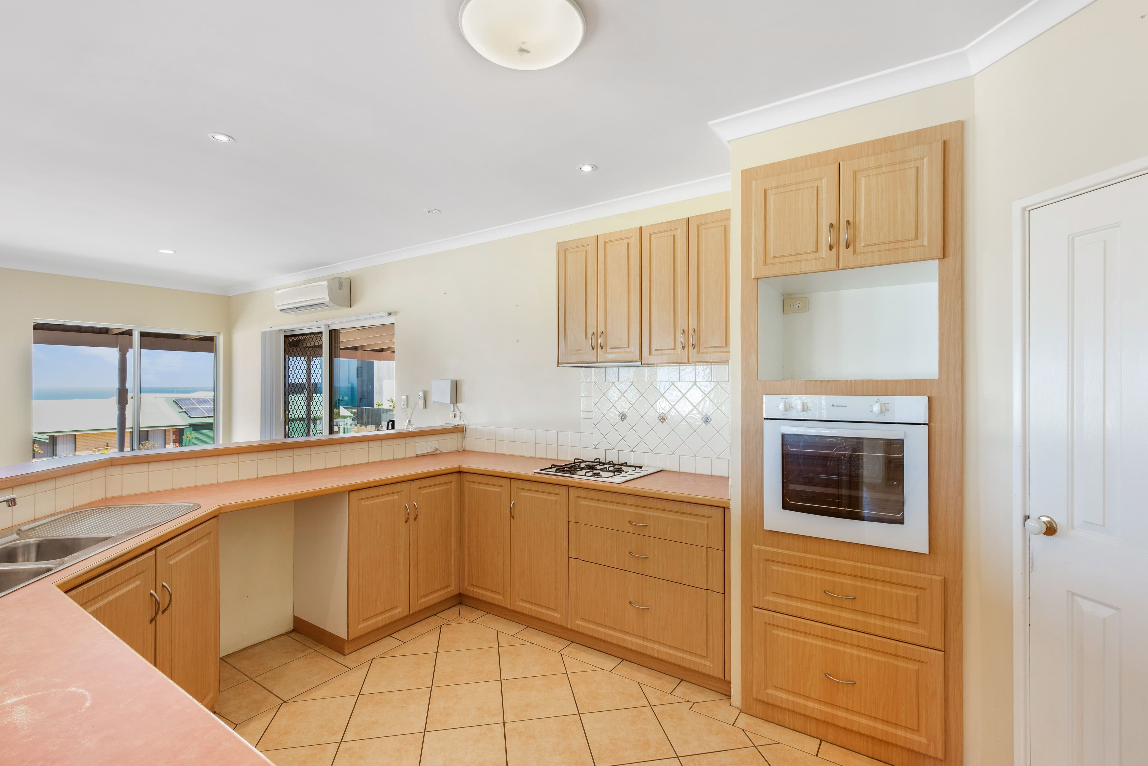 47 Bellimos Drive, Wandina WA 6530, Wandina - Thumbnail 5