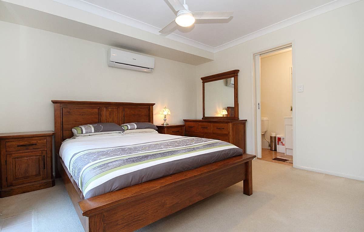 33 Cumberland Crescent, HERITAGE PARK QLD 4118, Heritage Park - Thumbnail 5