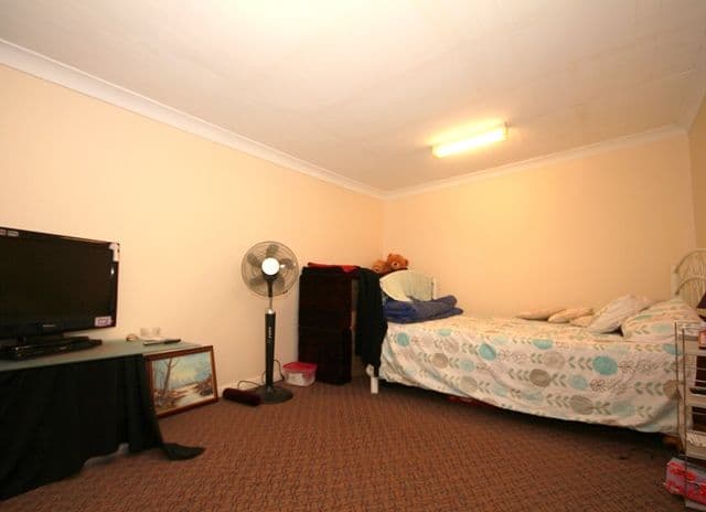 50 Rabaul Road, GEORGES HALL NSW 2198, Georges Hall - Thumbnail 5