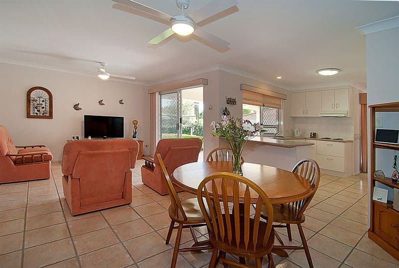 5 Montana Place, CALAMVALE QLD 4116, Calamvale - Thumbnail 2