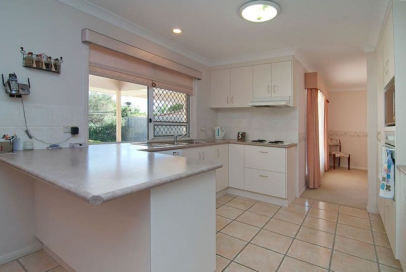5 Montana Place, CALAMVALE QLD 4116, Calamvale - Thumbnail 4