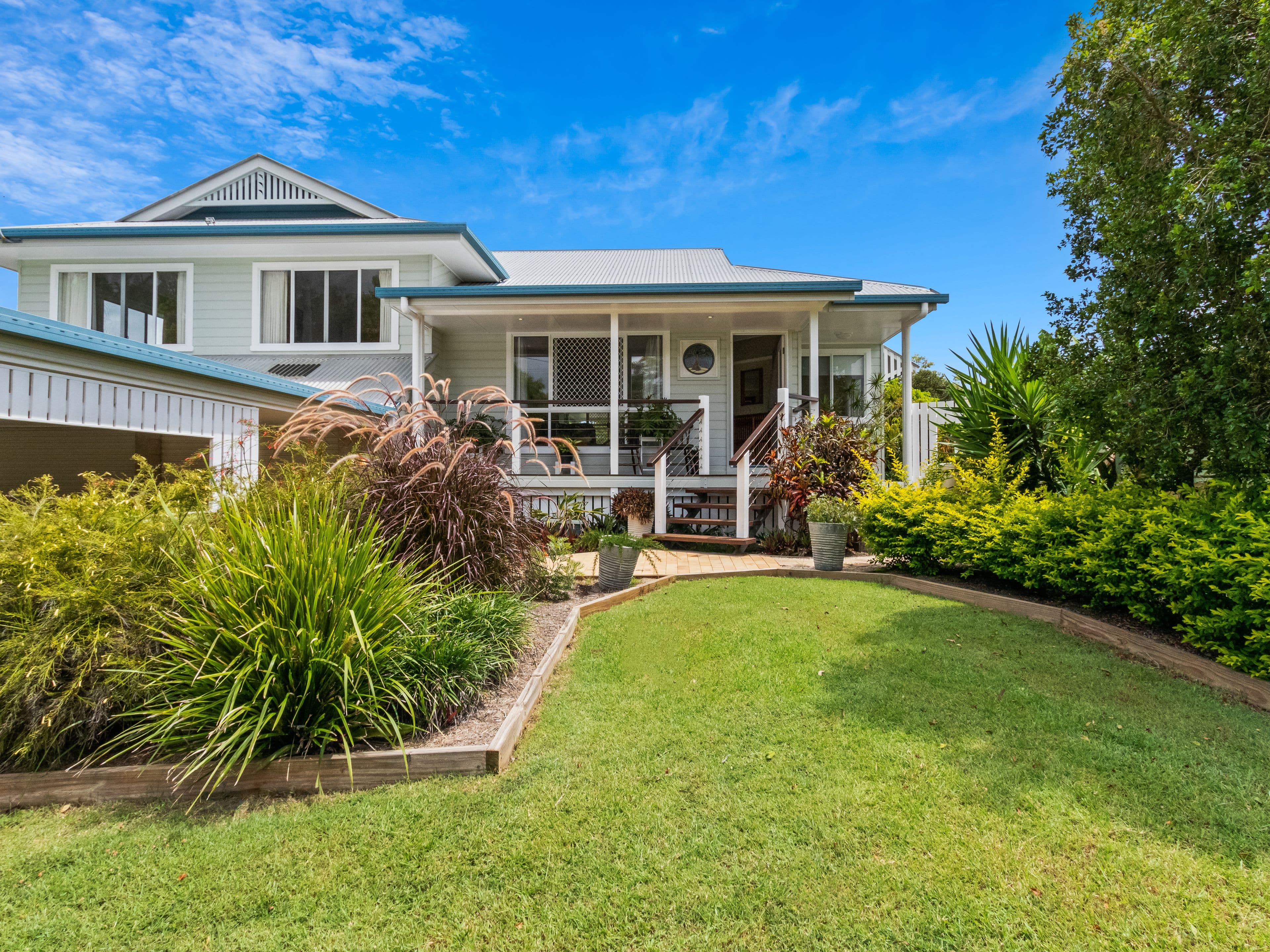 10 Mant Street, Point Vernon QLD 4655, Point Vernon - Thumbnail 2