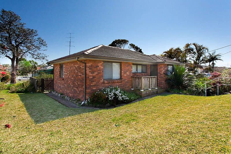 49 Queen Street, Lake Illawarra NSW 2528, Lake Illawarra - Image 1