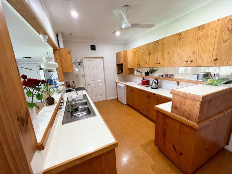 403 CAMPBELL Crescent, Deniliquin NSW 2710, Deniliquin - Thumbnail 2