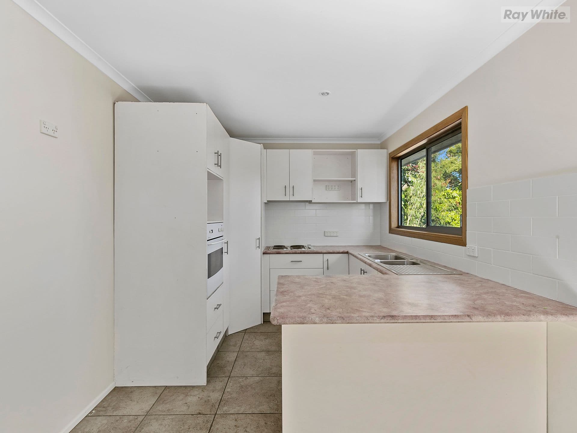 107 Cedar Road, Redbank Plains QLD 4301, Redbank Plains - Thumbnail 5