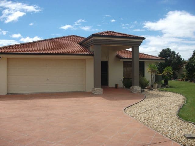 293 Napper Road, ARUNDEL QLD 4214, Arundel - Image 1