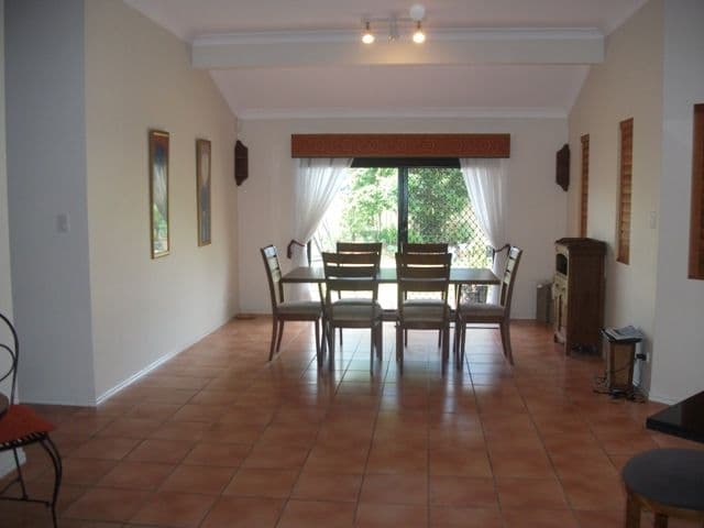 293 Napper Road, ARUNDEL QLD 4214, Arundel - Thumbnail 7