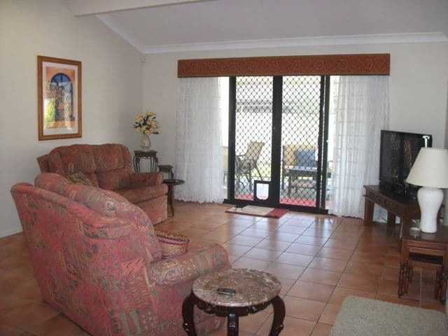 293 Napper Road, ARUNDEL QLD 4214, Arundel - Thumbnail 8