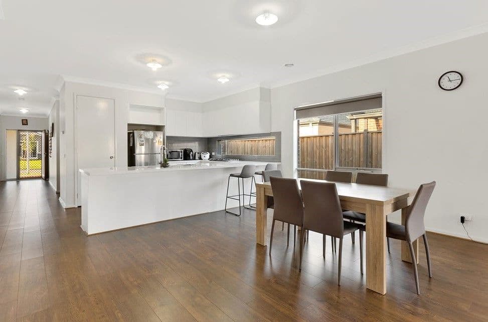 3 Kamala Road, Clyde North VIC 3978, Clyde North - Thumbnail 2