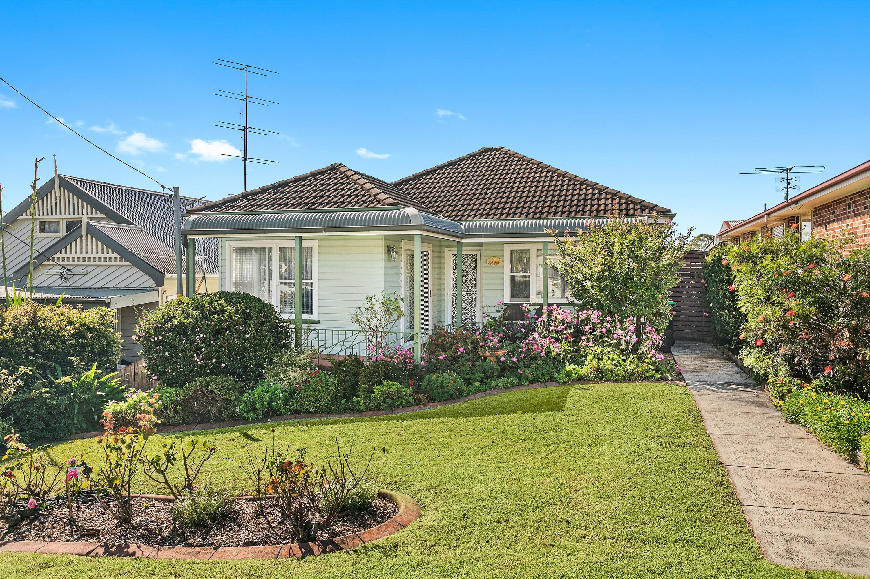 27 Midgely Street, Corrimal NSW 2518, Corrimal - Image 1