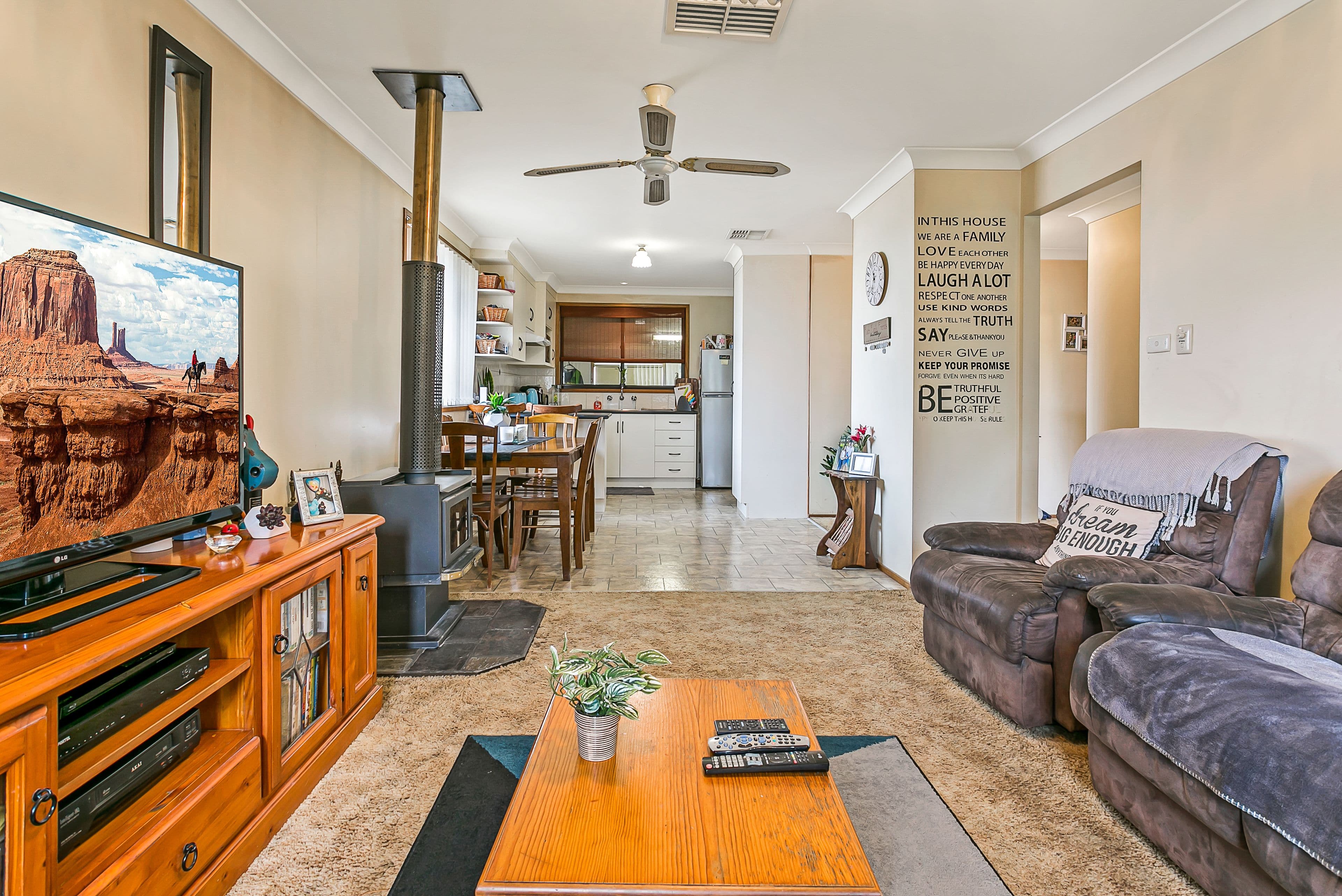 6 Higgins Lane, Tamworth NSW 2340, Tamworth - Thumbnail 2