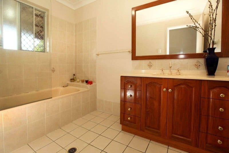 24 Minsky Court, MOUNT LOW QLD 4818, Mount Low - Thumbnail 5
