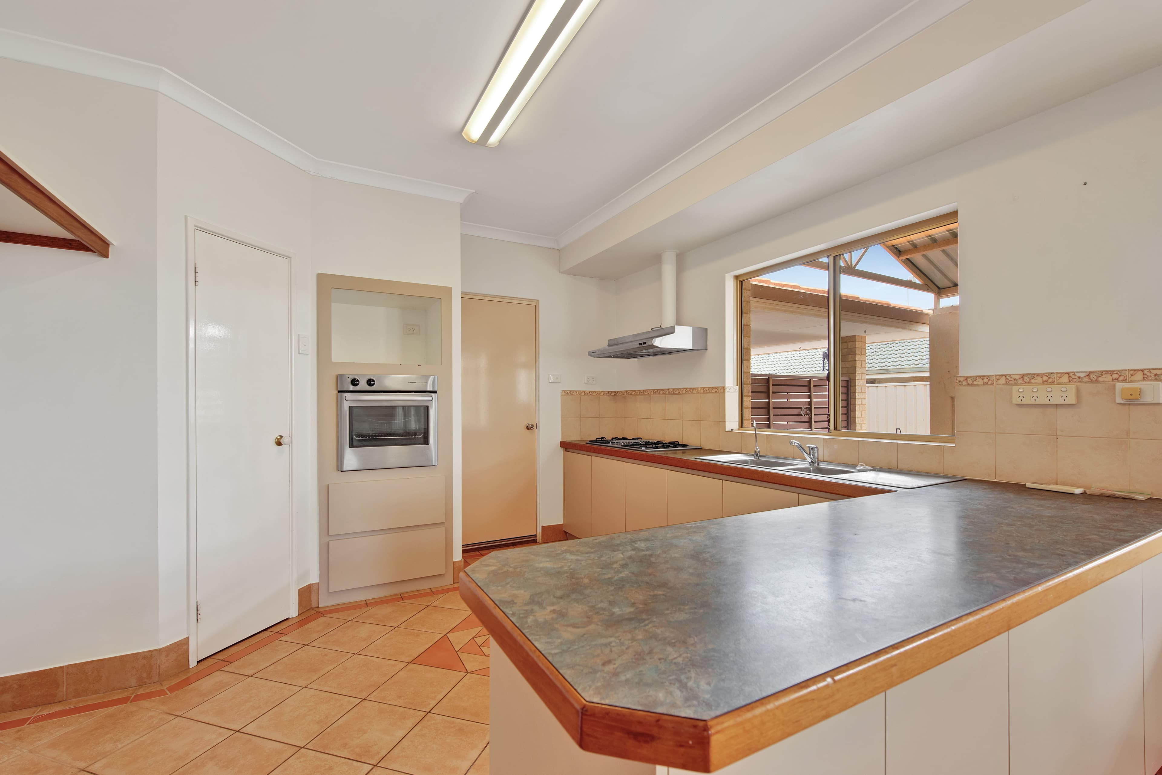 22 Hillview Drive, Drummond Cove WA 6532, Drummond Cove - Thumbnail 7