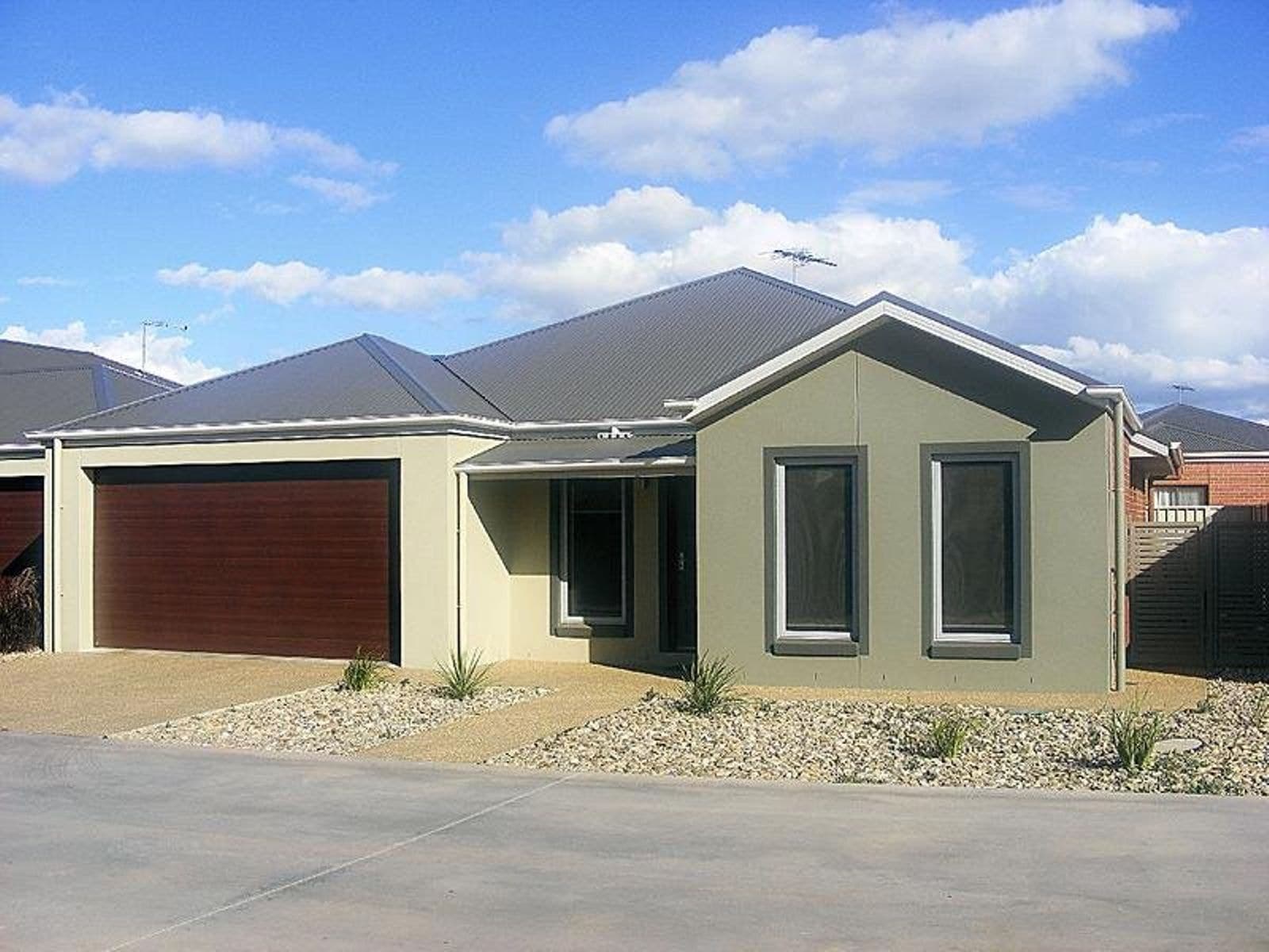 2/8 John Monash Boulevard, Mildura - Image 1