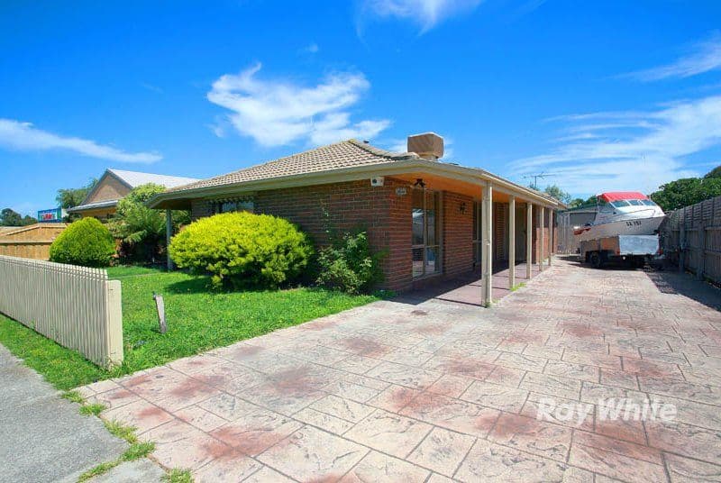 5 Woodbine Road, CRANBOURNE VIC 3977, Cranbourne North - Thumbnail 2