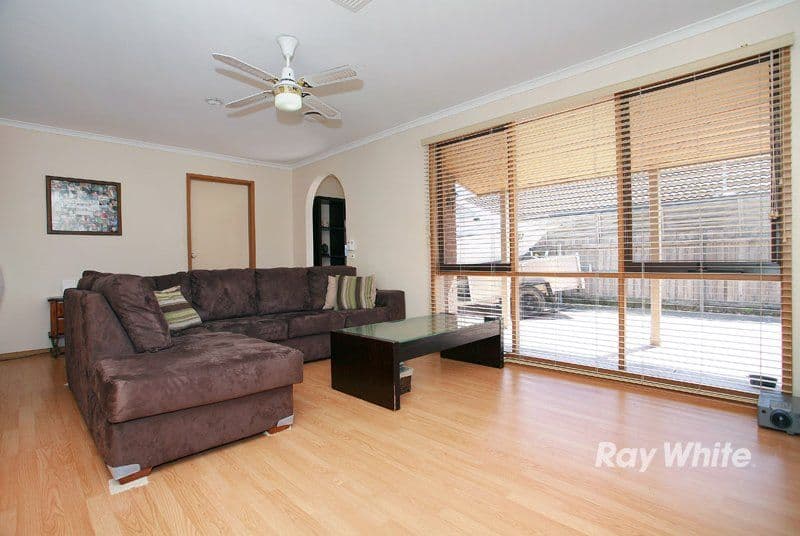 5 Woodbine Road, CRANBOURNE VIC 3977, Cranbourne North - Thumbnail 5