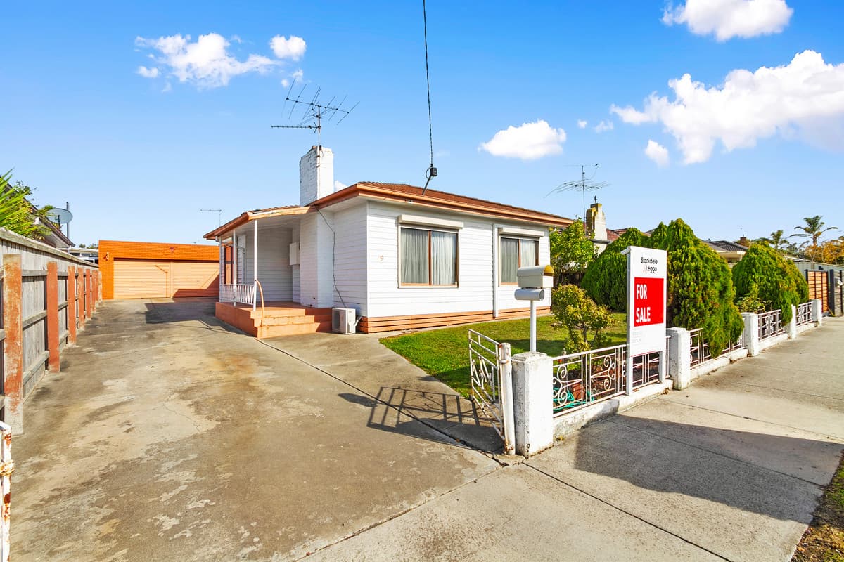 9 Roger Street, Morwell VIC 3840, Morwell - Thumbnail 2