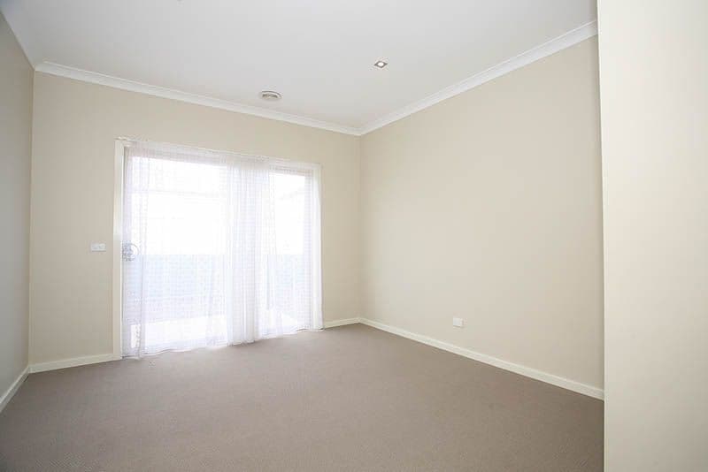 12 Riordan Crescent, MERNDA VIC 3754, Mernda - Thumbnail 8