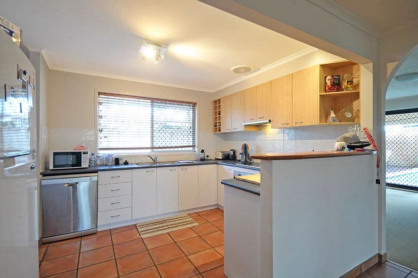93 Allambi Avenue, Broadbeach Waters QLD 4218, Broadbeach Waters - Thumbnail 3