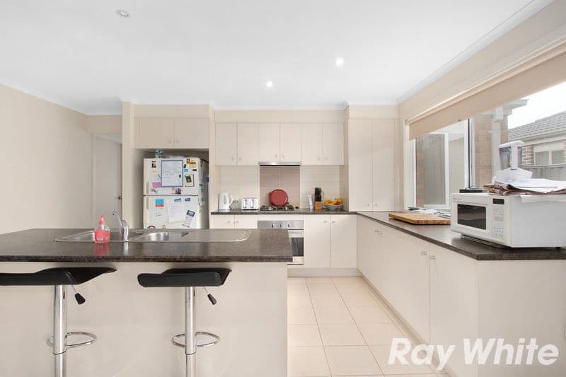 4 Seville Street, Pakenham VIC 3810, Pakenham - Thumbnail 3
