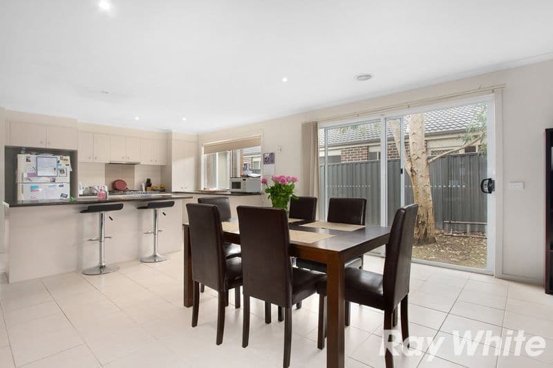 4 Seville Street, Pakenham VIC 3810, Pakenham - Thumbnail 4